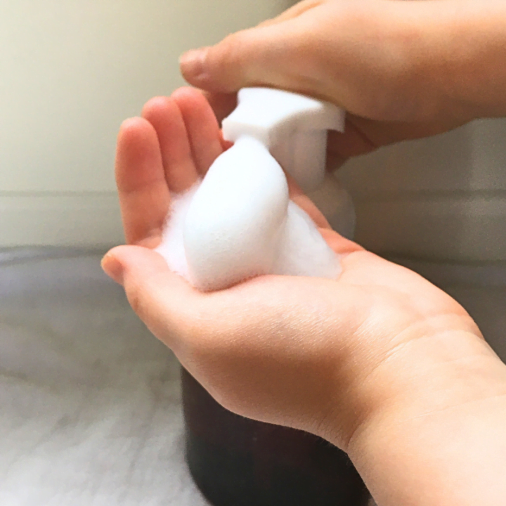 How to make your own foaming hand soap for sensitive skin?